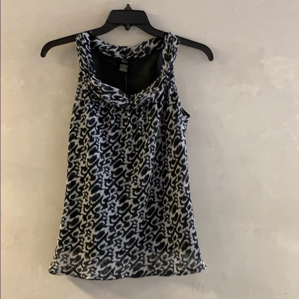 Jules & Leopoldo top